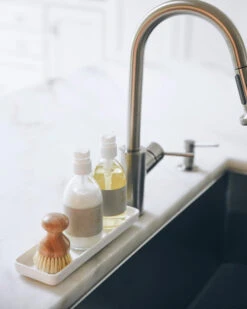 Voyager Shea Lotion & Hand Soap Set With Brush -Mersea Sales Store SLHS SET BRUSH SA FH22 WEB22 02 ce0eeb5a c0e0 47f3 bde2 0ada5e5339ec