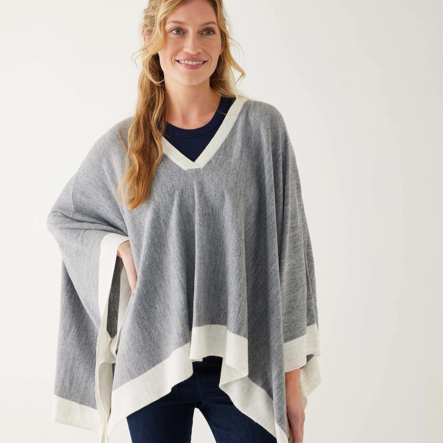 Mersea - Avalon Poncho - Fog/Sea Salt 3 Mersea - Avalon Poncho - Fog/Sea Salt